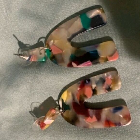 Colorful Acrylic Dangle Shoe Horse Shaped Earrings - Picture 7 of 10